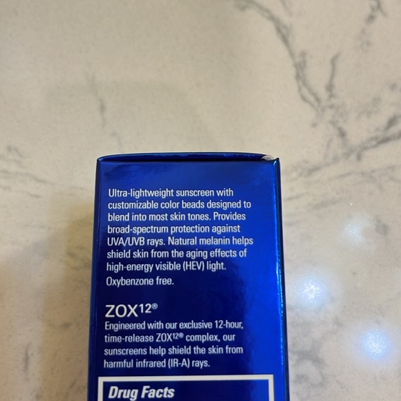 ZO Skin Health Smart Tone Sunscreen spf50 - Picture 7 of 12